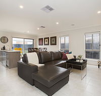 BOUTIQUE STAYS - Carinya - Tourism Hervey Bay