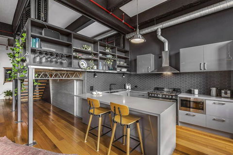 Boutique Stays - Loft On Rose - Tourism Hervey Bay 2