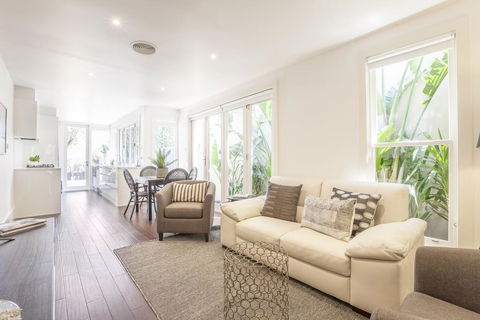 Boutique Stays - South Yarra Lane - Hervey Bay Accommodation 0