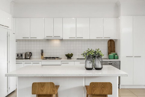 Boutique Stays - The Richardson - Tourism Hervey Bay 2