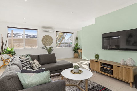 Boutique Stays - The Richardson - Tourism Hervey Bay 0