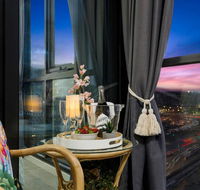 Braddon Penthouse Top Location Netflix WiFi Views - Hervey Bay Accommodation