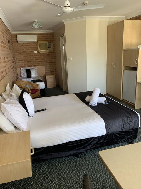 Branxton House Motel - Hervey Bay Accommodation 1