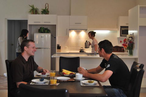 Brayfield Cottage - Tourism Hervey Bay 1