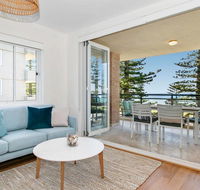 Breath-taking Ocean Front Apartment - Hervey Bay Accommodation