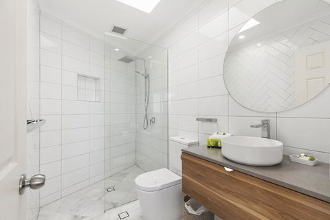 Breathtaking Views Of Sunshine Beach - Unit 7/21 Park Crescent - Tourism Hervey Bay 3