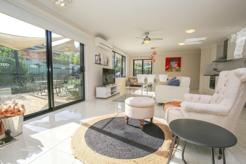 Bright VIC Hervey Bay Accommodation