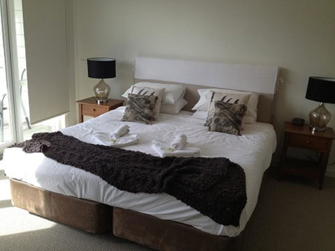 Broadbeach Inverloch Resort - Hervey Bay Accommodation 2