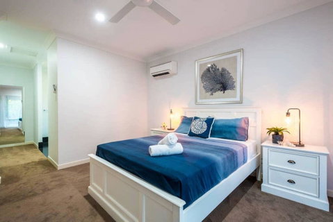 Broadbeach Waters Home With Private Pool - Hervey Bay Accommodation 3