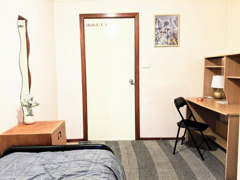 Budget Clayton Homestay - Hervey Bay Accommodation 3