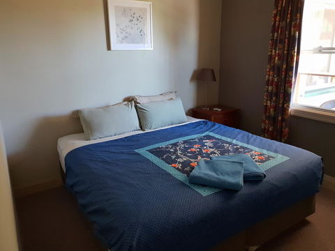 Bunbury's Most Convenient Location - Unit 2 - Tourism Hervey Bay 3