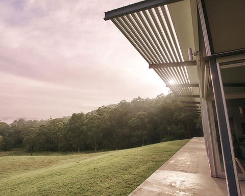 Bundaleer - Architect Designed, Stunning Views! - Tourism Hervey Bay 3