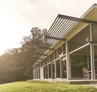 Bundaleer - Architect designed stunning views - Tourism Hervey Bay