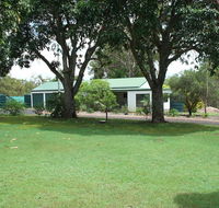 Bungadoo Country Cottage - Hervey Bay Accommodation