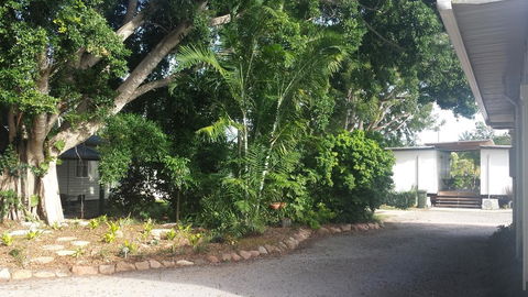 Bushchooks Travellers Village - Hervey Bay Accommodation 2