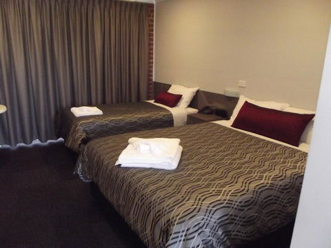 Bushman's Motor Inn - Hervey Bay Accommodation 2