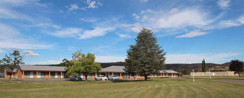 Bushman's Motor Inn - Hervey Bay Accommodation 0