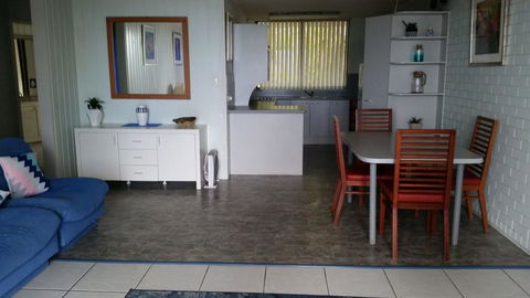 By The Sea Unit 3, 13 Esplanade, Kings Beach - Hervey Bay Accommodation 1