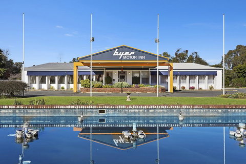 Byer Fountain Motor Inn - Hervey Bay Accommodation 0