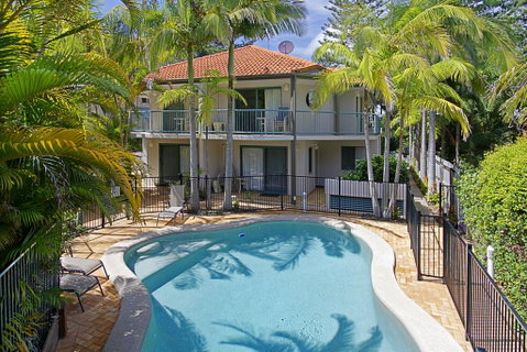 Byron Beach Flats - Hervey Bay Accommodation 0