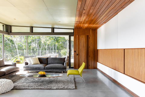 Byron Beach Retreats - Hervey Bay Accommodation 3