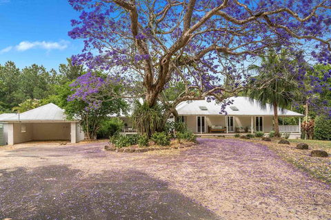 Byron Creek Homestead - Tourism Hervey Bay 0