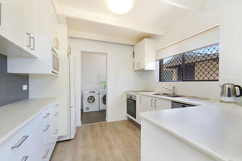 Caba Shack - Hervey Bay Accommodation 0