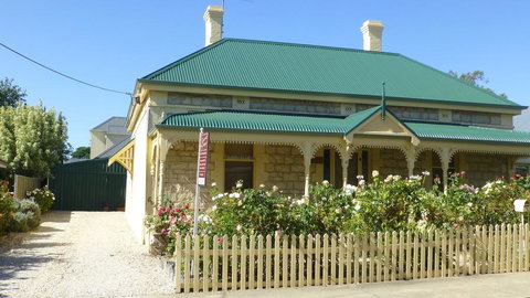 Cabernet Cottage - Hervey Bay Accommodation 2
