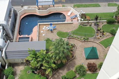 Cairns Ocean View Apartment In Aquarius - Tourism Hervey Bay 1