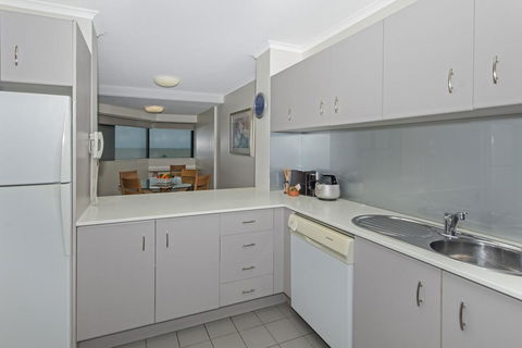 Cairns Oceanview At 181 The Esplanade (29) - Hervey Bay Accommodation 1