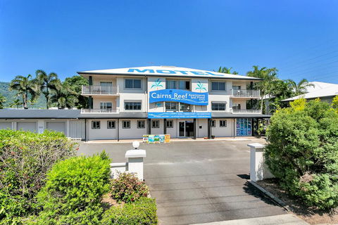 Cairns Reef Apartments & Motel - Hervey Bay Accommodation 0