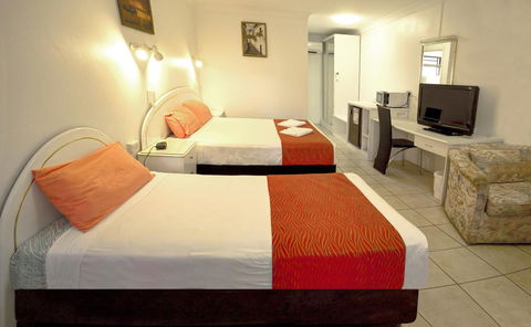 Calico Court Motel - Hervey Bay Accommodation 1