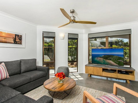 Calinda Sol 12 - Hervey Bay Accommodation 0