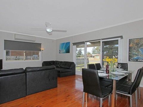 Callala Beach Cottage - Charm And Character - Hervey Bay Accommodation 2