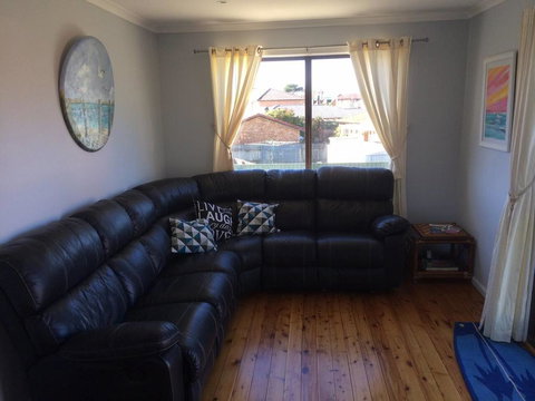 Callala Beach Shack - Pet Friendly - Hervey Bay Accommodation 3