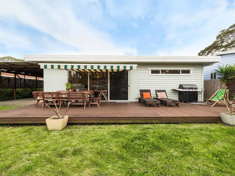 Callala Dreaming - Mid Century Beach House - Hervey Bay Accommodation 0