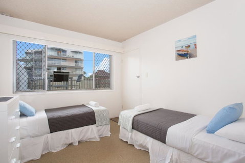 Camden House #2 - Hervey Bay Accommodation 2