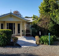 Camelot Cottages - Tourism Hervey Bay