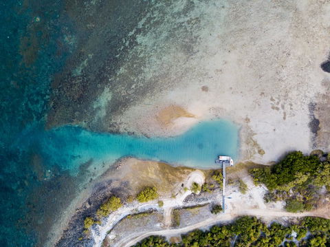 Camp Island Lodge - Tourism Hervey Bay 1
