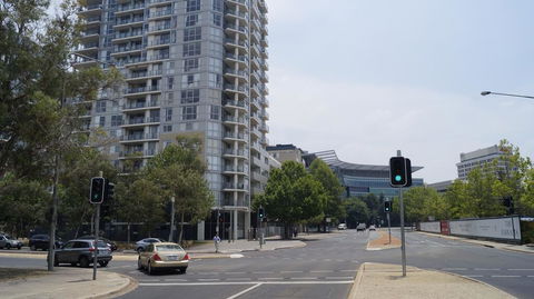 Canberra CBD Metropolitan - Hervey Bay Accommodation 3
