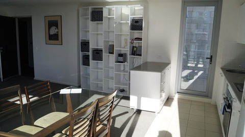 Canberra CBD Metropolitan - Hervey Bay Accommodation 0