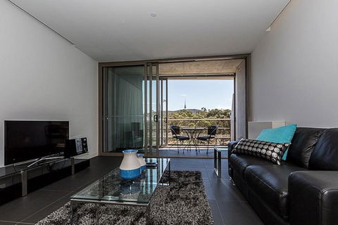 Canberra Luxury Apartment 8 - Tourism Hervey Bay 2