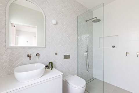 Cape Beach House - Hervey Bay Accommodation 2