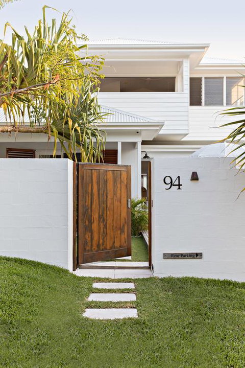 Cape Beach House - Hervey Bay Accommodation 3