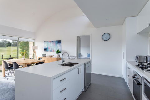 Cape Schanck Golf Getaway - Tourism Hervey Bay 1