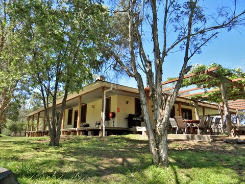 Capertee National Park Cottages - Tourism Hervey Bay 2