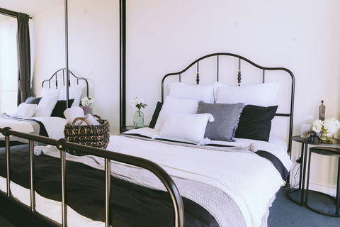 Capitol Executive Apartment On London Circuit - Hervey Bay Accommodation 3