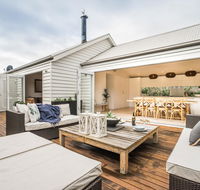 Capri House - Hervey Bay Accommodation