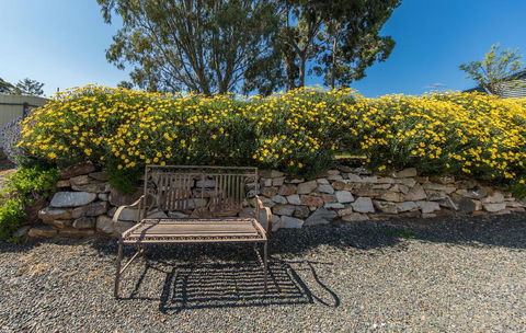Captain Rodda's Cottage - Tourism Hervey Bay 3