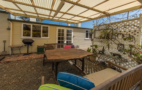 Captain Rodda's Cottage - Tourism Hervey Bay 2